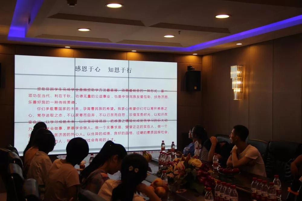 ���CʡƽȪ�ЌW(xu��)�������d�A���W(xu��)������w��ϼ�ώ�һ�Ѕ��^���w�Ƽ�